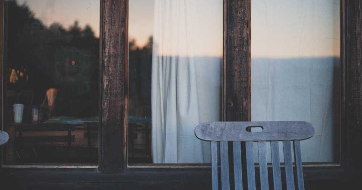 Read more about the article How to Indoor Plant Soil: Complete Guide for Beginners